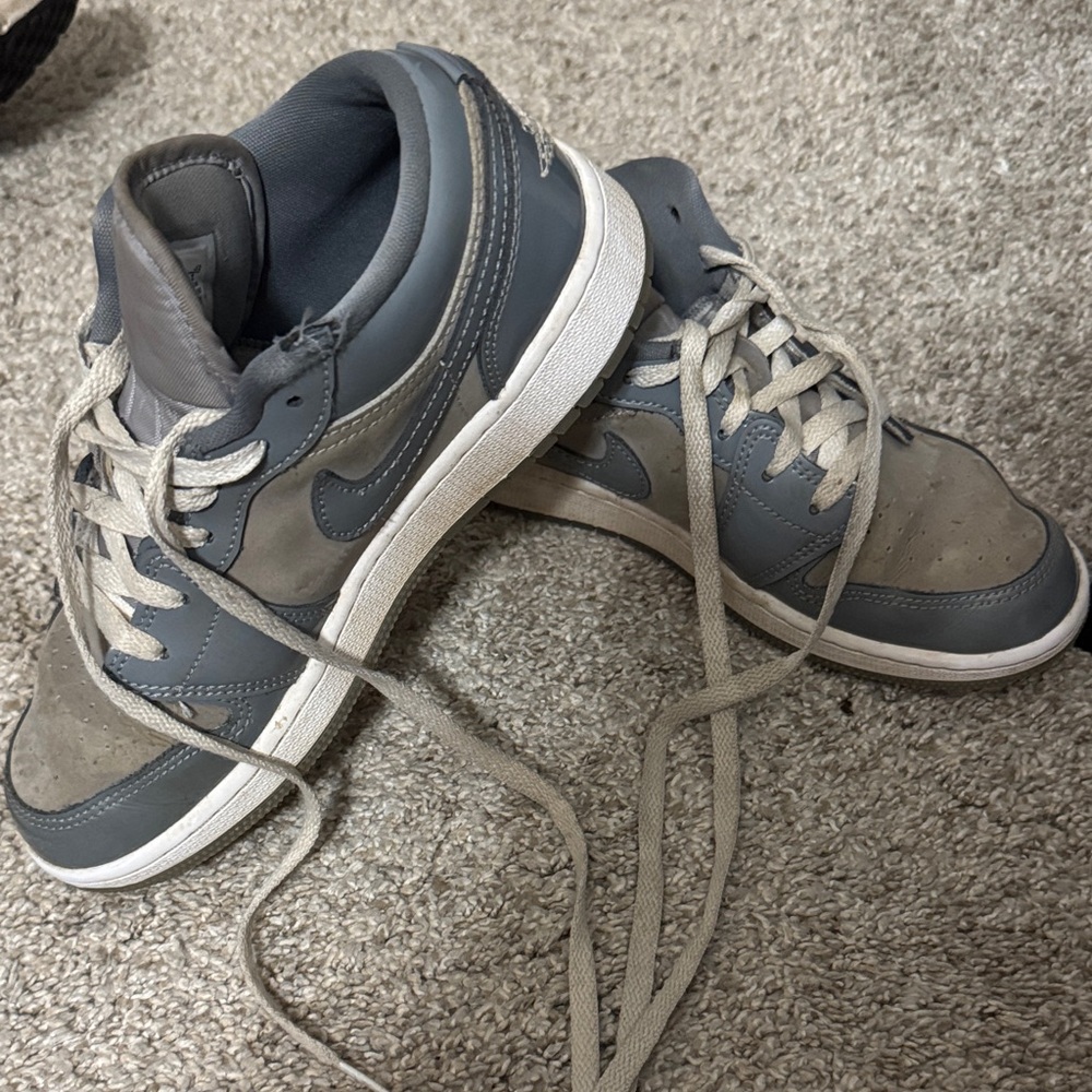 Men's Gray Sneakers